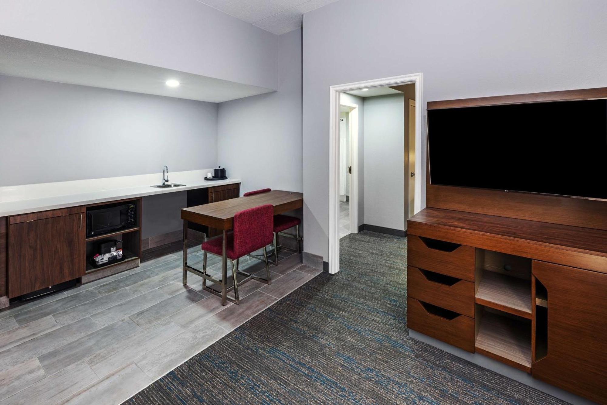 Hampton Inn & Suites Tulsa-Woodland Hills Exterior foto