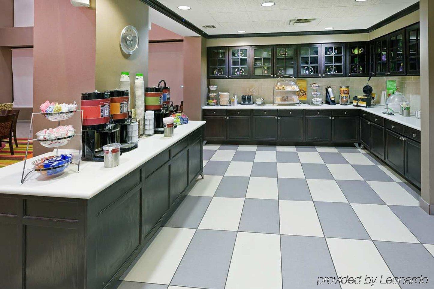 Hampton Inn & Suites Tulsa-Woodland Hills Restaurant foto